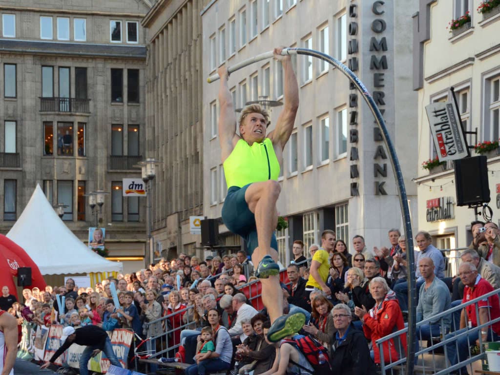 Piotr Lisek beim Marktplatzspringen 2014